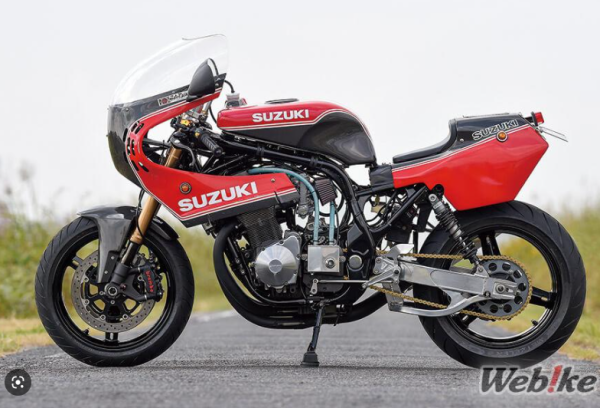 gs1200ss race tail.png